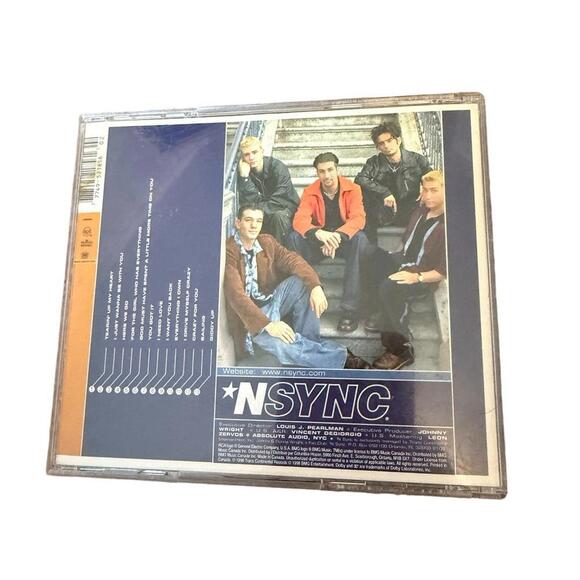 NSYNC Debut Album CD 90s Boy Band Pop Music Collectible Retro Y2K - Picture 2 of 3